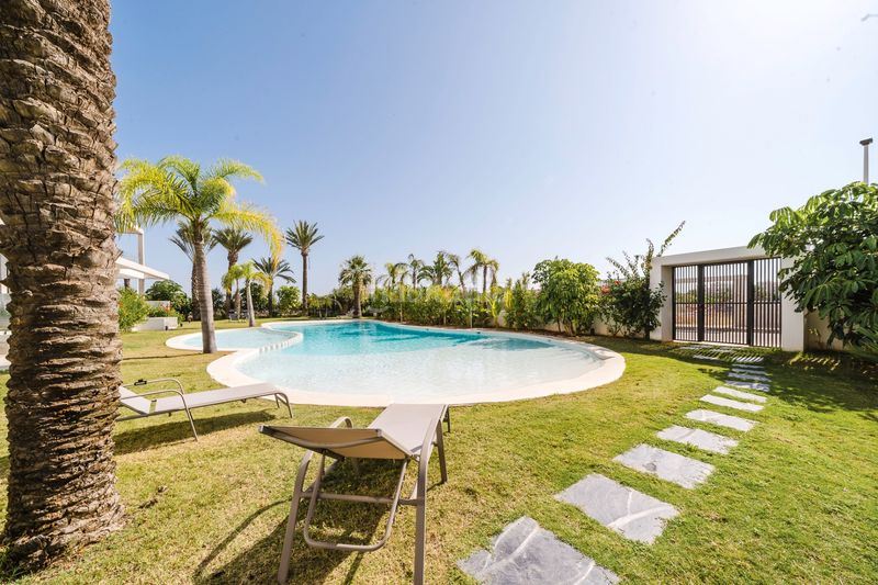Foto 421aa1f5-b412-4e71-b975-7cb6ba4fcf53. Casa amb piscina a Islas Menores-Mar de Cristal Cartagena