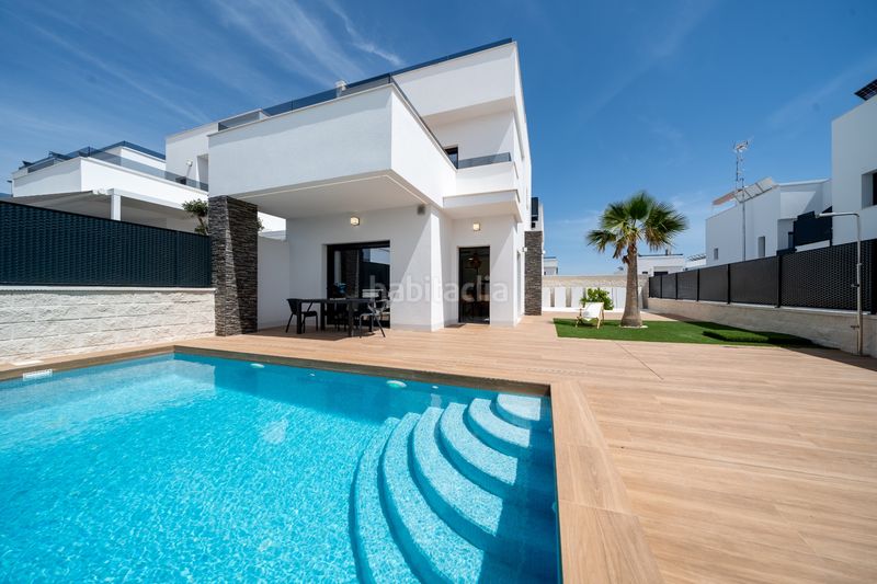 Foto db0e5366-1d35-409e-bcbe-3d23ff6f6c61. Casa amb piscina a Desamparados - Hurchillo - Torremendo Orihuela