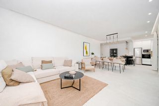 House en Los Pe�ascos-El Salero-Los Imbernones. Apartamento en planta baja con 3 dormitorios y piscina comunitar