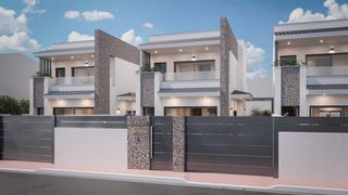 Casa en San Pedro del Pinatar. Villa independiente con piscina privada y solaacuterium en san p