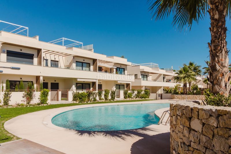 Foto 18fabc6c-bd0a-4827-aeba-4a89224c40a1. Casa amb aparcament piscina a Playa de los Náufragos Torrevieja