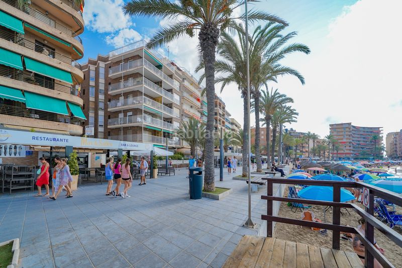 Foto 52753629-1f6a-40e8-9579-8dd1c15de04c. Casa amb aparcament piscina a Playa de los Náufragos Torrevieja