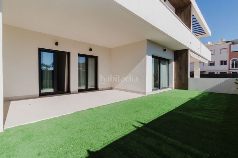 Foto 8eaada76-14d4-4454-bb21-a985851a17e6. Casa amb aparcament piscina a Playa de los Náufragos Torrevieja
