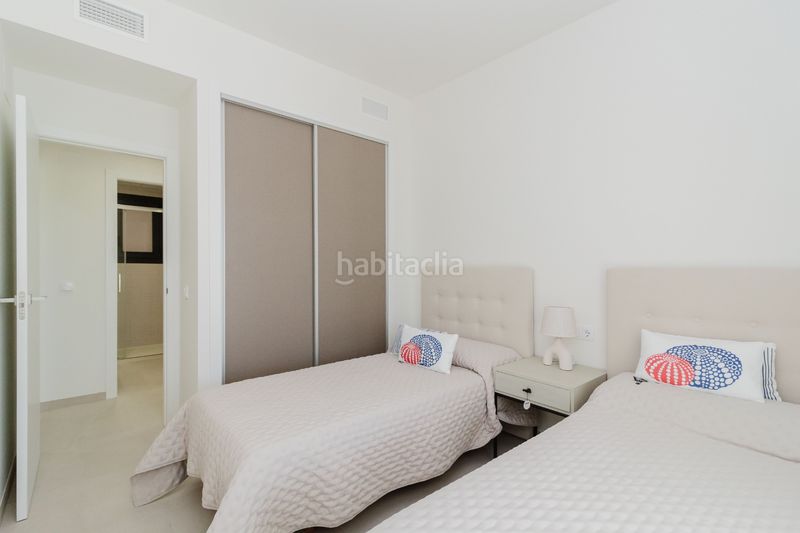 Foto 18e83516-6358-4fc8-b683-ddeb83a9d615. Casa amb aparcament piscina a Playa de los Náufragos Torrevieja
