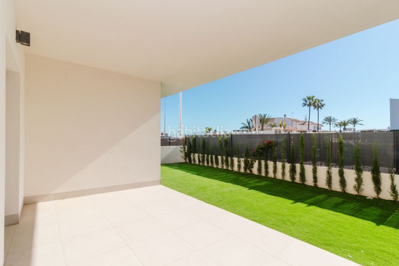Foto 7950ac80-f126-4451-b87d-acfbb7b76499. Casa amb aparcament piscina a Playa de los Náufragos Torrevieja