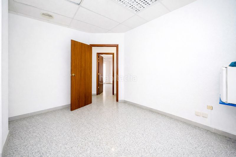 Foto 9a0e4a5c-f1e8-47d2-bb9a-5dcbf9bf9774. Oficina ref vivienda pb034 planta de oficinas en pleno centro histoacuterico ndash activo con alto potencial de revalorizacioa en Murcia