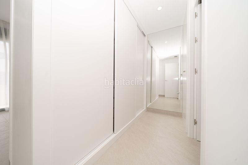 Foto dd5fc91c-de9b-429c-a2d2-de7c20bc2a3a. Casa a schiera con piscina in Benijófar