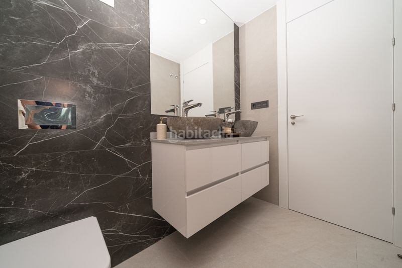 Foto f50436af-7448-48b6-8aa8-6a6ccfbf962c. Casa a schiera con piscina in Benijófar