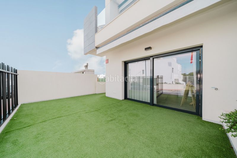 Foto 1e97a94c-156f-46fb-aefb-92f1bcefa1d2. Casa amb piscina a Los Balcones-Los Altos Torrevieja