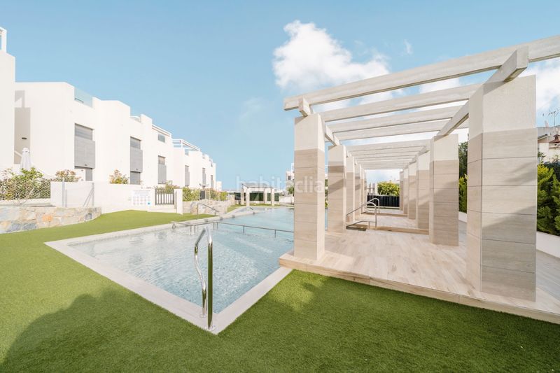 Foto 27b84694-408a-42c8-aff8-5a9039a9509b. Casa amb piscina a Los Balcones-Los Altos Torrevieja