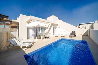 House in Montesinos (Los). Casa adosada con piscina privada en los montesinosdescripcionviv
