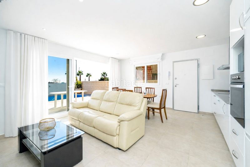 Foto c9c458b0-80f8-4c47-b7dc-eed9e60bb3e9. Casa amb piscina a Montesinos (Los)