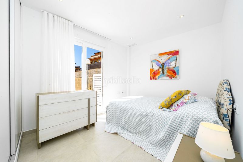 Foto e2af26e9-9abc-4ff6-bbb2-d04927935fb4. Casa amb piscina a Montesinos (Los)