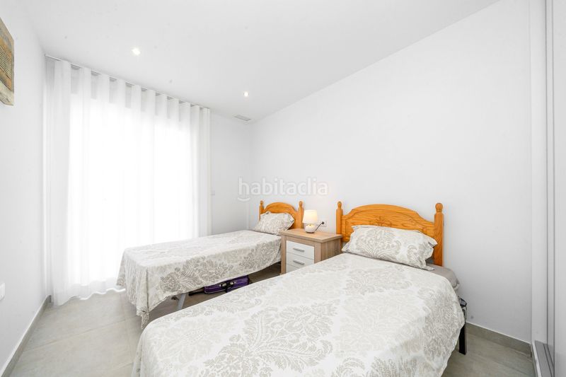 Foto f83431d0-d88a-42ae-9a24-d826313a4d79. Casa amb piscina a Montesinos (Los)