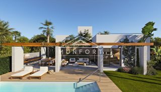 Casa a Campoamor. Villa independiente con pisicna privadaampnbspen dehesa de campo