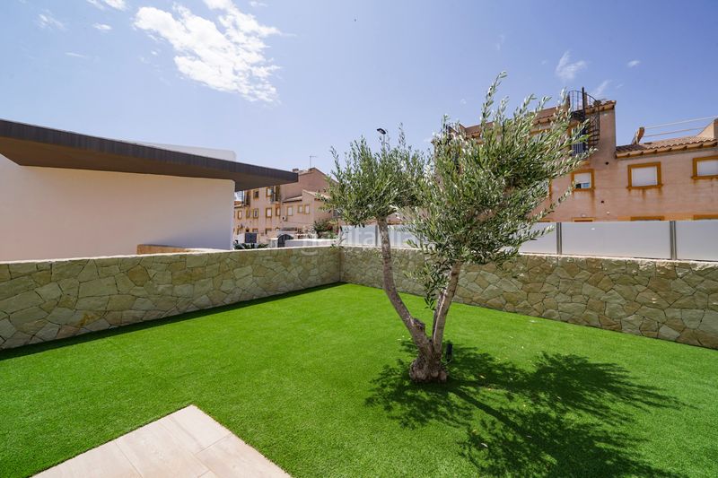 Foto e4e5bb90-05ef-4afc-921c-c75544f95d08. Casa amb aparcament piscina a Pilar de la Horadada ciudad Pilar de la Horadada
