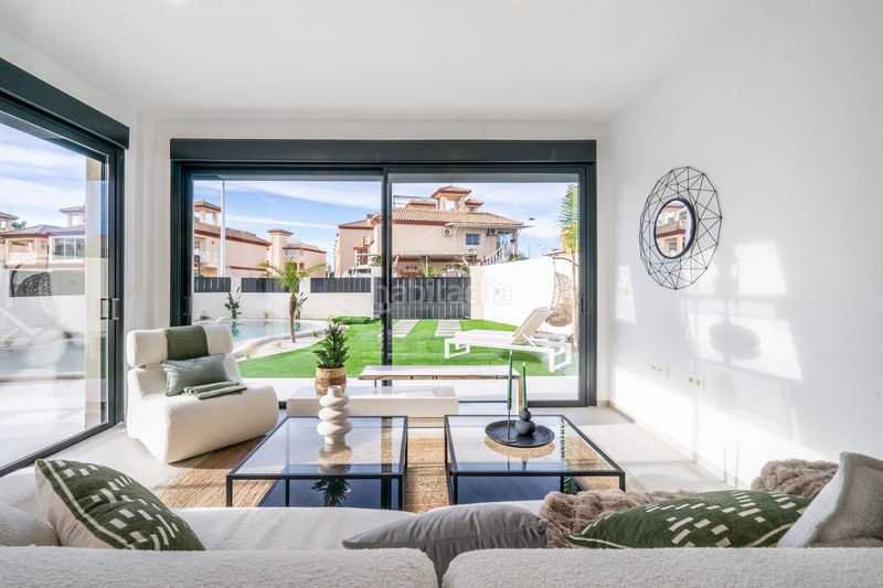 Foto 5eb91cbc-c5a0-45e7-97c3-21e2a847774d. Casa amb aparcament piscina a Roldán Torre - Pacheco