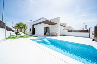 Haus in Desamparados - Hurchillo - Torremendo. Casa adosada con 158 m de parcela en vistabella golfvivienda  re
