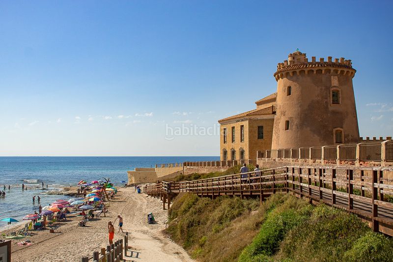 Foto 5a937909-a9c0-4970-ab9a-a532509f0e54. Casa amb aparcament piscina a Mil Palmeras Pilar de la Horadada