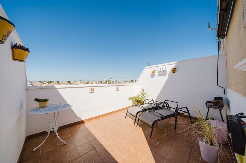 Foto 28d491f2-7bd7-4258-955f-60e83519eb4c. Casa adossada amb aparcament piscina a Zona Carrefour - Urbanizaciones Torrevieja