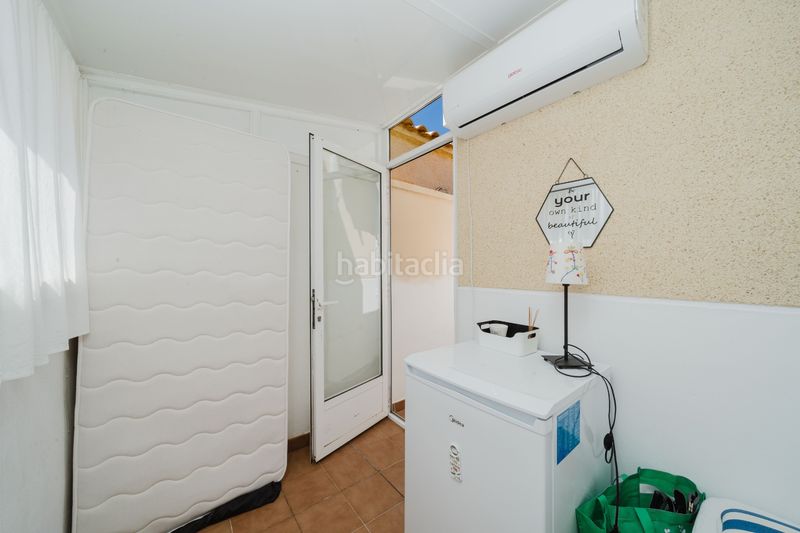 Foto 4fc0dc47-b357-46da-bf6c-21dcb91c16a4. Casa adossada amb aparcament piscina a Zona Carrefour - Urbanizaciones Torrevieja