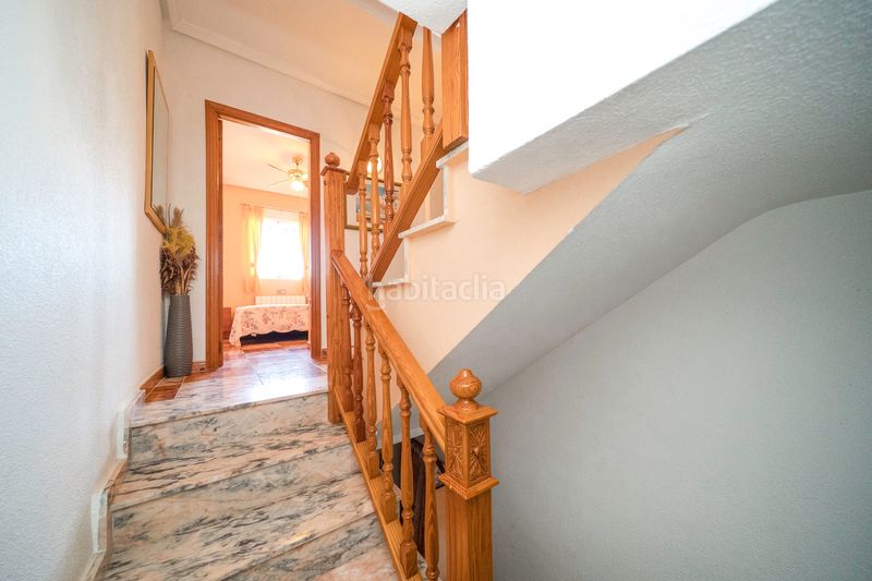 Foto 172d9534-55e5-4cc1-8752-755d5b9ee1f9. Casa amb piscina a La Regia Orihuela