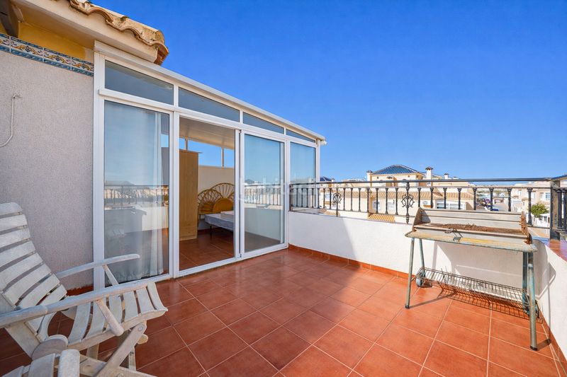 Foto 2cebbe22-00c6-41a3-92fa-ebf1244fa265. Casa amb piscina a La Regia Orihuela