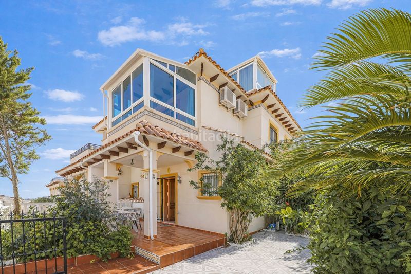 Foto 4acf1daa-6c46-404f-a12c-56d42d077760. Casa amb piscina a La Regia Orihuela