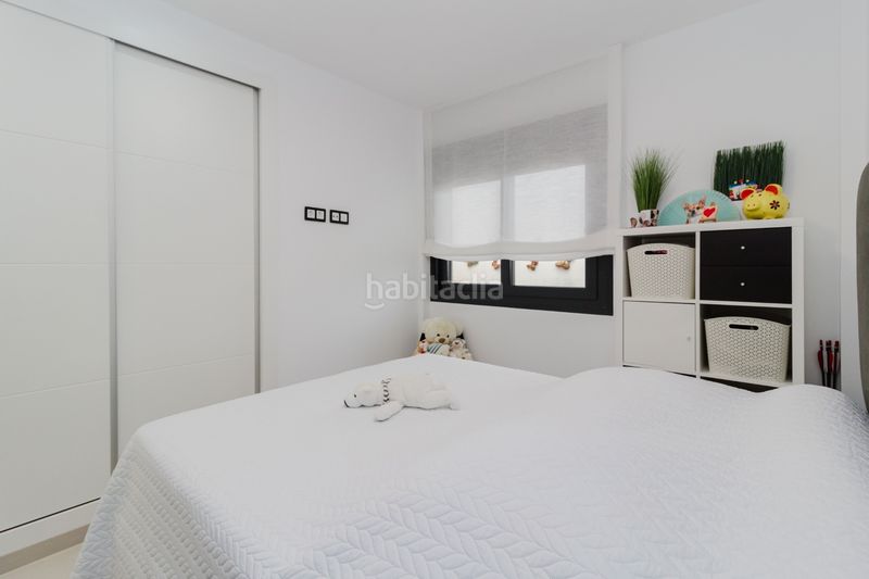 Foto 50f68789-51ae-42c8-87e8-13e8240dd7ae. Casa amb aparcament piscina a El Pinar de Campoverde Pilar de la Horadada
