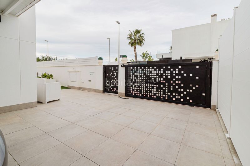 Foto 49ca0fa2-b6ab-4213-9443-89a503a12e9c. Pis amb aparcament piscina a Sucina Murcia