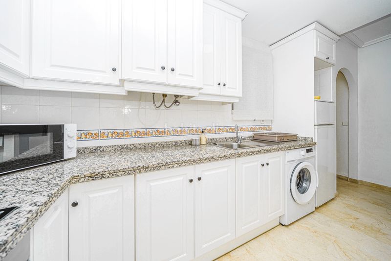 Foto e4bd692f-0af9-4242-9120-c817ebf20ad1. Apartament amb piscina a Villamartín-Las Filipinas Orihuela