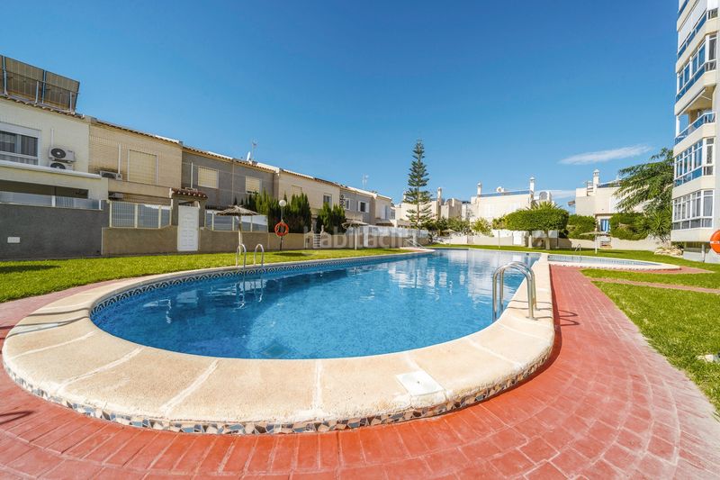 Foto a9b3bba3-6317-4dbf-a9a6-9115900652f5. Pis amb calefacció piscina a Aguas Nuevas Torrevieja