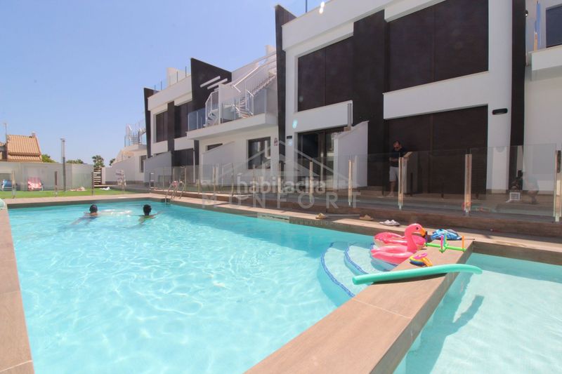 Foto 7e11bab0-bf5d-46ea-9639-79dd4910a061. Pis amb calefacció piscina a San Pedro del Pinatar San Pedro del Pinatar
