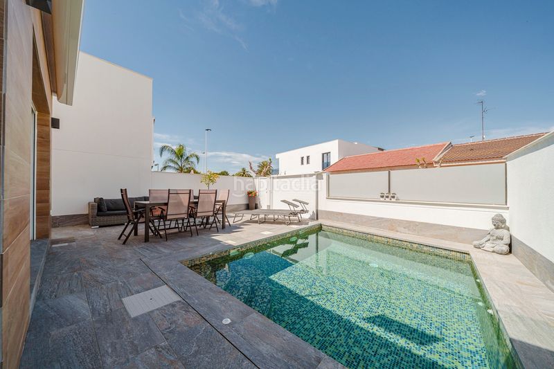 Foto d66dc2f8-a3e8-4702-a3b0-f66b3c7014a6. Casa amb aparcament piscina a San Pedro del Pinatar San Pedro del Pinatar