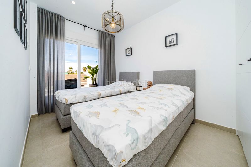 Foto ed7b3e45-a9db-4945-aaf4-c86432e94cbe. Casa amb aparcament piscina a San Pedro del Pinatar San Pedro del Pinatar