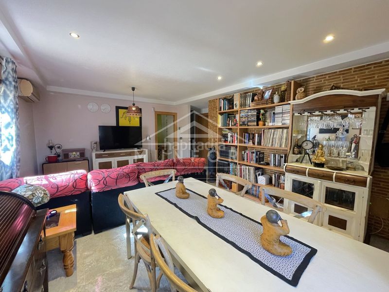 Foto 45f2f932-375e-405d-8805-afed67ad4d1b. Casa villa en los narejos con 5 dormitorios, piscina comunitaria y parcela de 117 msup2vivienda ref dh1765 dormitoriosjardiacuten de 11 en Alcázares (Los)