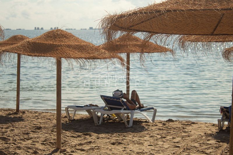 Foto 49259a6a-c193-4b9c-a5d8-638ffd69b2aa. Casa villa en los narejos con 5 dormitorios, piscina comunitaria y parcela de 117 msup2vivienda ref dh1765 dormitoriosjardiacuten de 11 en Alcázares (Los)