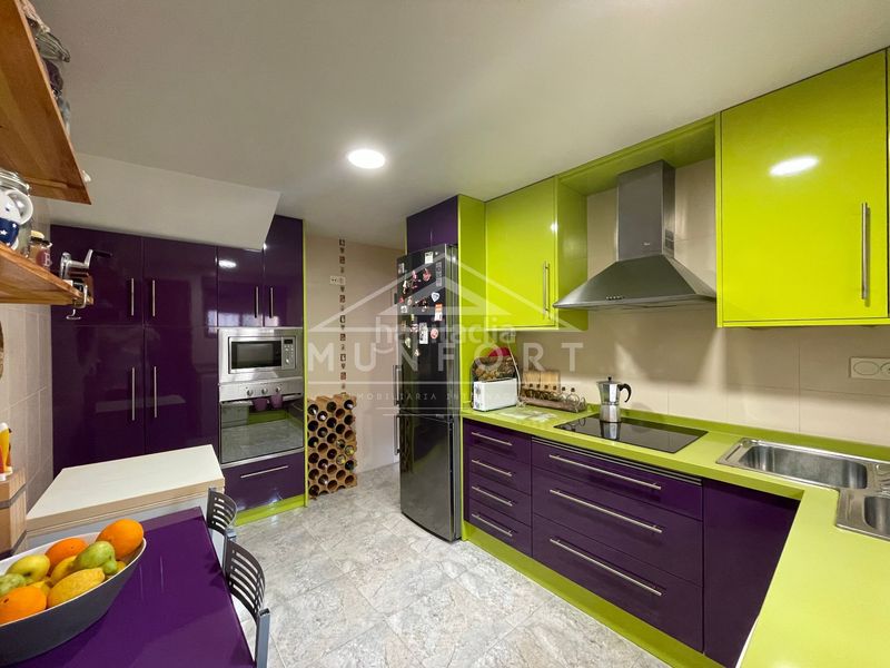 Foto 76daaf84-0920-46e8-aec1-b996054dfe1b. Casa villa en los narejos con 5 dormitorios, piscina comunitaria y parcela de 117 msup2vivienda ref dh1765 dormitoriosjardiacuten de 11 en Alcázares (Los)