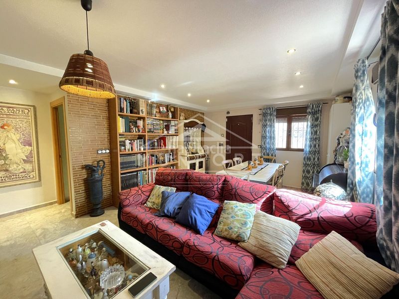 Foto 7e28a229-a3fe-46f6-9a36-8122bcd116bb. Casa villa en los narejos con 5 dormitorios, piscina comunitaria y parcela de 117 msup2vivienda ref dh1765 dormitoriosjardiacuten de 11 en Alcázares (Los)