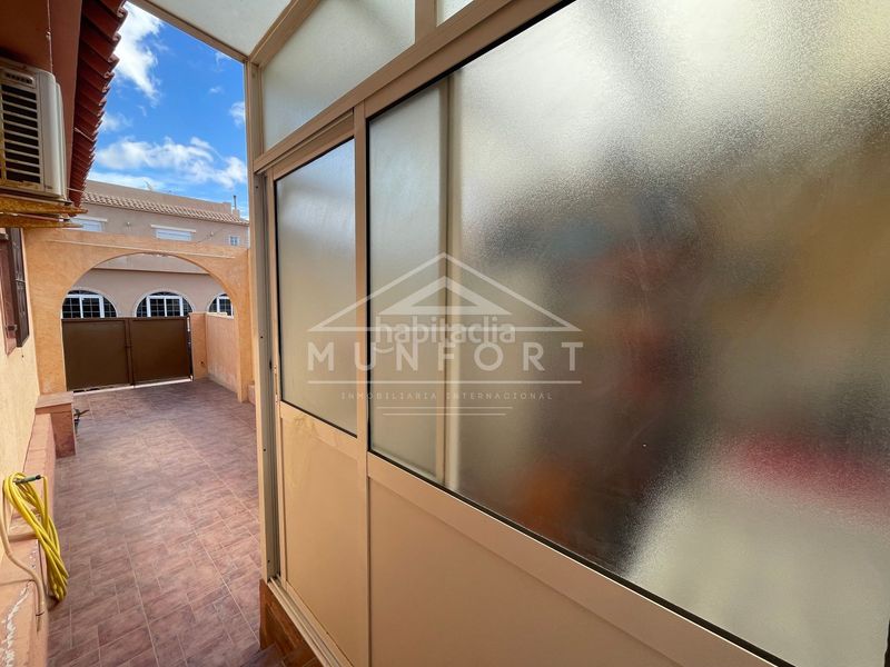 Foto b3cd844a-cf2c-40d2-9382-1b7e15748f05. Casa villa en los narejos con 5 dormitorios, piscina comunitaria y parcela de 117 msup2vivienda ref dh1765 dormitoriosjardiacuten de 11 en Alcázares (Los)