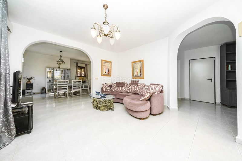 Foto 1220c4dd-2738-4c14-ac7a-9aa449f485b3. Casa amb aparcament piscina a Villamartín-Las Filipinas Orihuela
