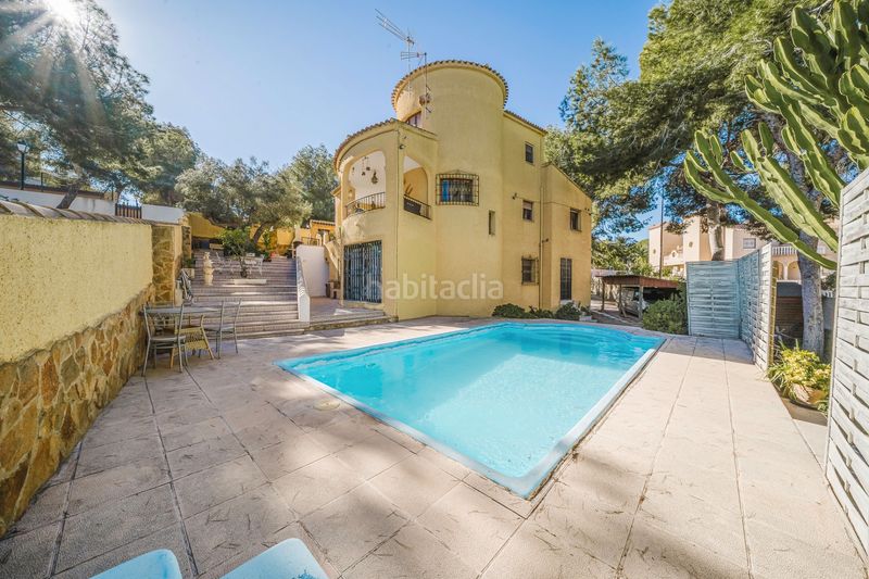 Foto 302a1270-7b34-46d6-946b-9fa63ef30f7c. Casa amb aparcament piscina a Villamartín-Las Filipinas Orihuela