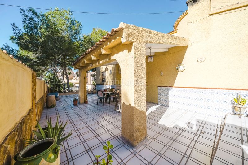 Foto afaac0b2-c9e8-407f-bb29-ea78ce61bec8. Casa amb aparcament piscina a Villamartín-Las Filipinas Orihuela