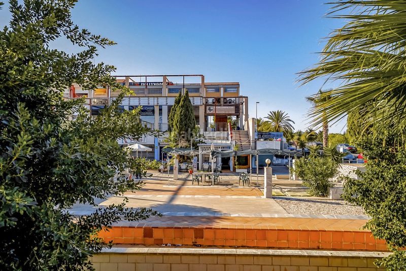 Foto e622012f-80ec-4962-88a9-570c1c14589e. Casa amb aparcament piscina a Villamartín-Las Filipinas Orihuela