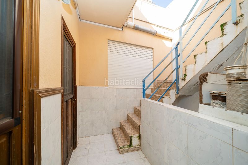 Foto f869bb07-62d1-40b4-bdfe-f464bf66321c. Casa adossada a Centro Alcázares (Los)