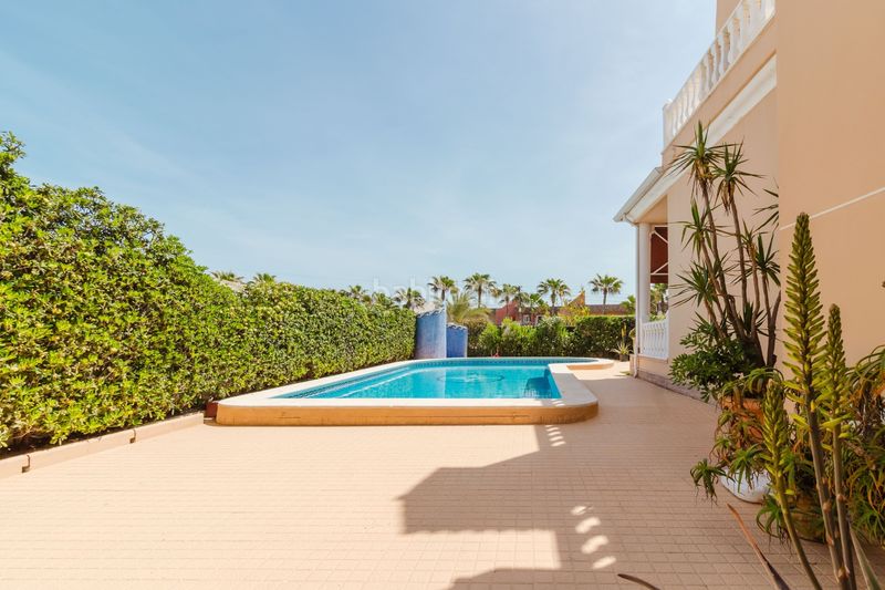 Foto ed5455b4-7e2e-4918-b69b-aa14f6fb0989. Casa amb aparcament piscina a Cañada del Molino Torrevieja