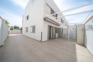Casa adossada a El Mojón