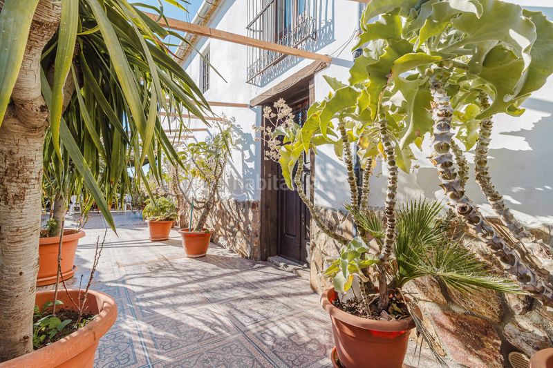 Foto fcaa0069-163b-4d30-aff3-5db5b1bf49ad. Casa a Orihuela ciudad Orihuela