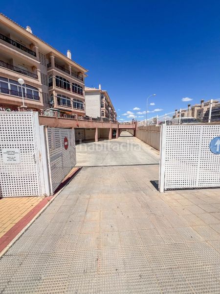 Foto b791de27-a5be-4695-9890-edd141dcd5d7. Pis amb aparcament piscina a Playa Flamenca Orihuela