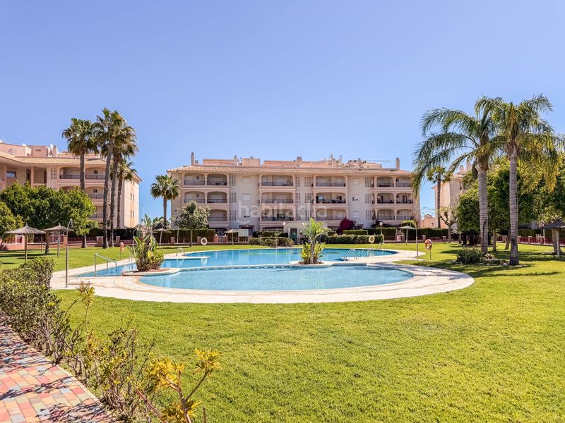 Foto fd9ef377-a177-471c-83eb-5d041ad04b8a. Pis amb aparcament piscina a Playa Flamenca Orihuela